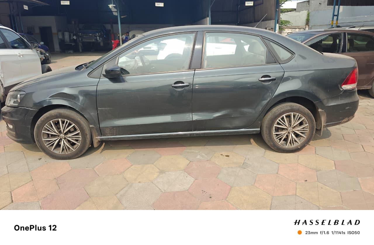 Volkswagen Vento(2015-2019) Highline Diesel At